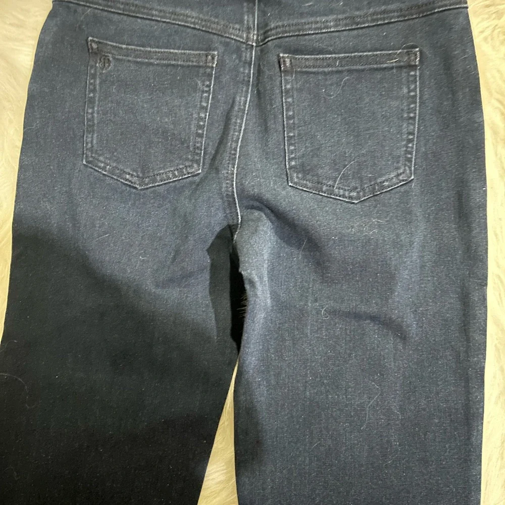 Betabrand Four-Pocket Yoga Denim Straight Leg Jeans in Short Petite - Picture 4 of 9